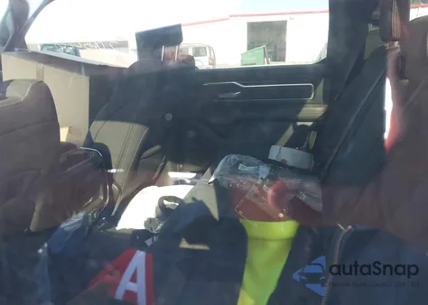 2022 Ram 1500 Big Horn 4X4 5'7 Box из США, поврежденный, VIN 1C6RRFFG8NN426878